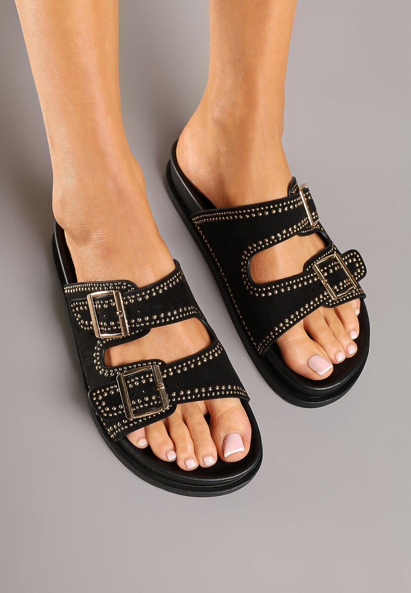 Czarne Klapki z Nitami i Klamrami Ezrives