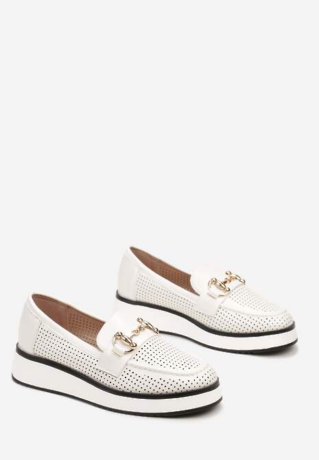 Białe Ażurowe Mokasyny z Ekoskóry na Grubej Podeszwie z Metaliczną Klamrą Valesin