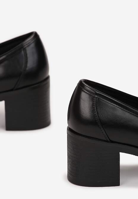 Czarne Półbuty na Obcasie Stylizowanym na Drewniany Myrella