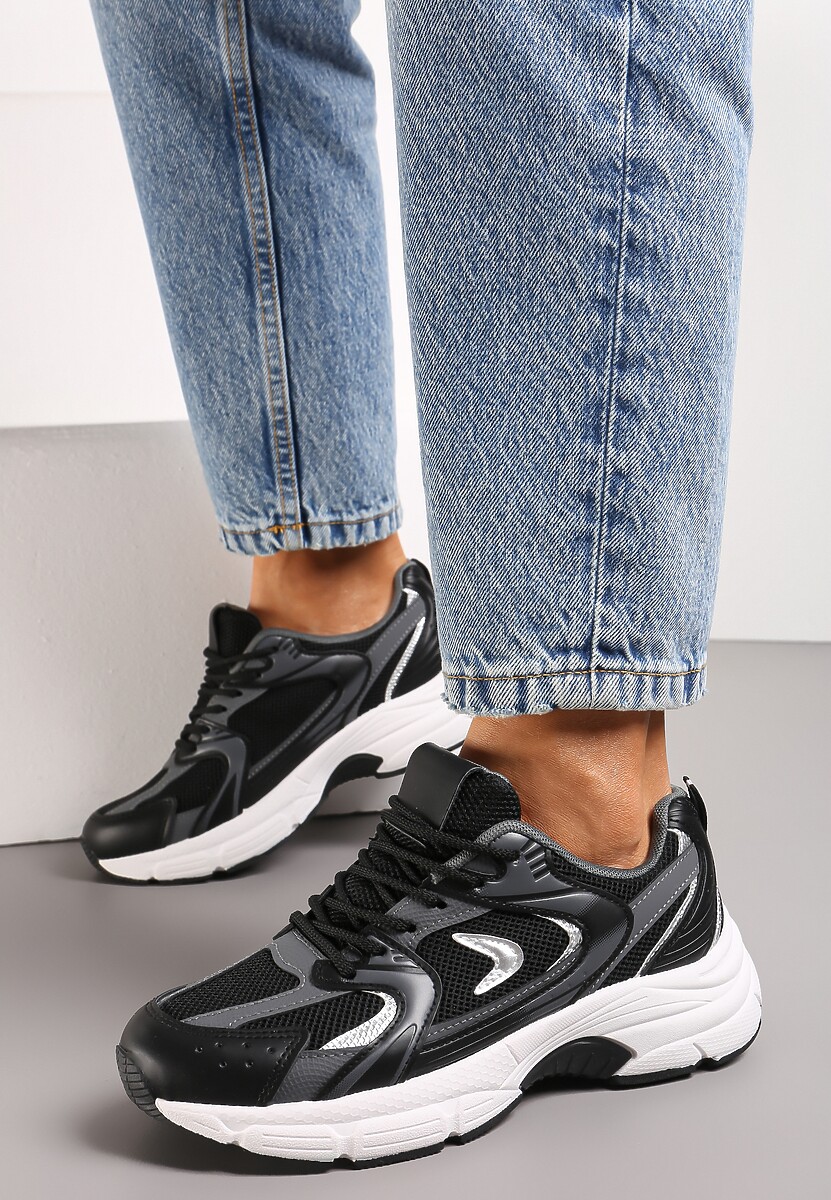 Czarne Sportowe Sneakersy z Imitacji Skóry z Ozdobnymi Paskami Vilirea