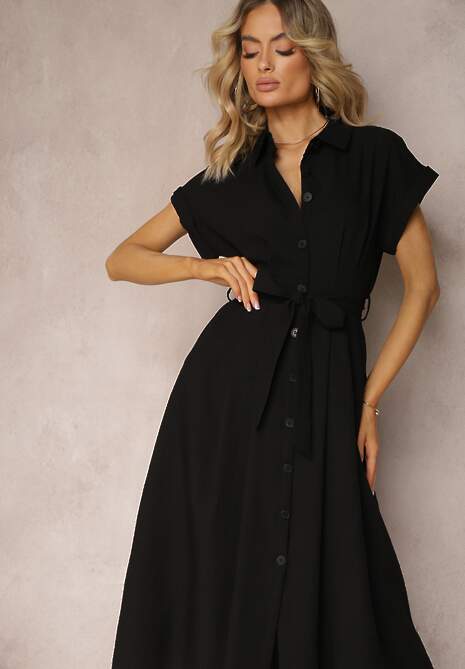 Czarna Sukienka o Rozkloszowanym Kroju Zapinana na Guziki z Materiałowym Paskiem Moaril