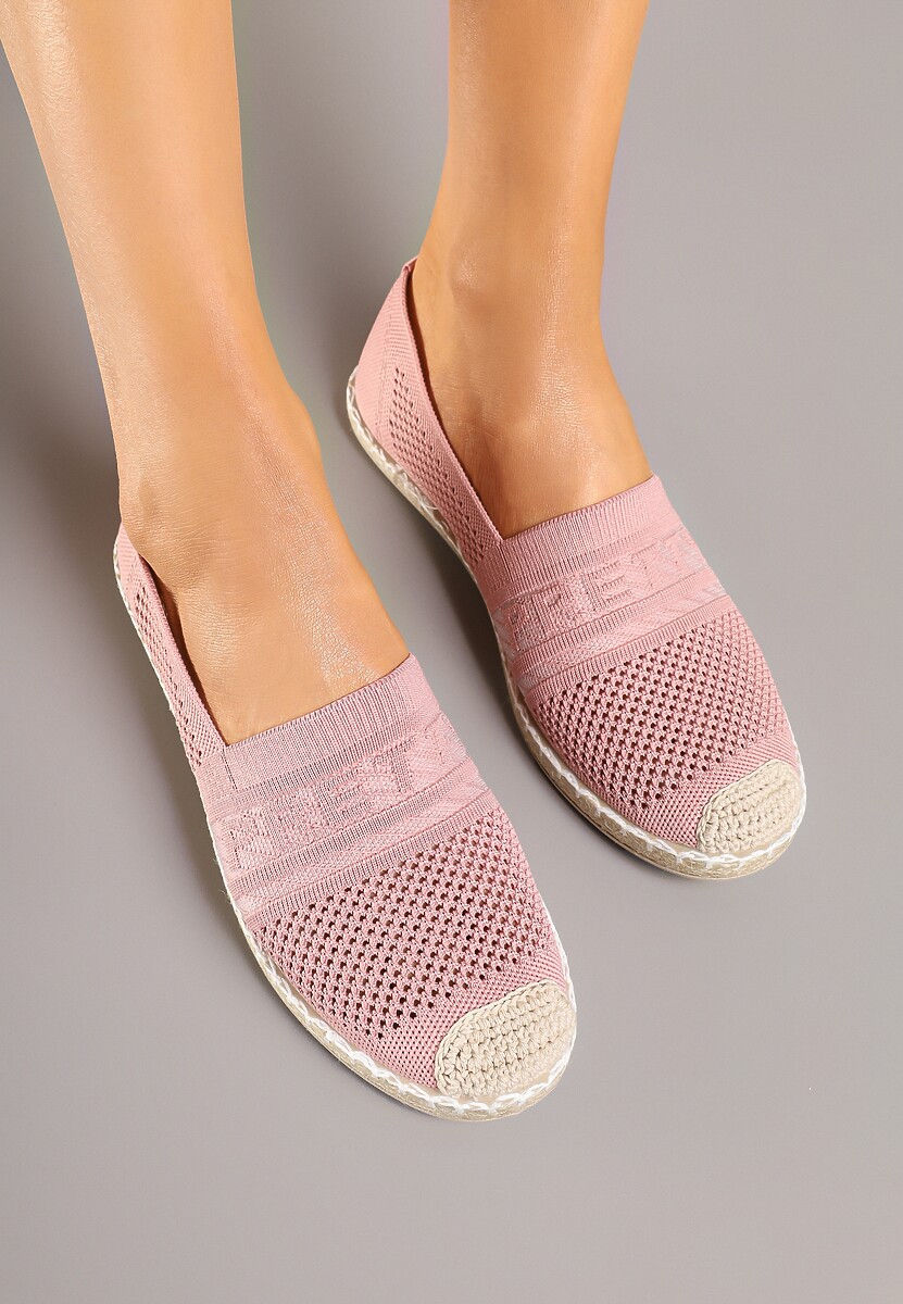Różowe Płaskie Espadryle z Ozdobną Perforacją Weorlisa