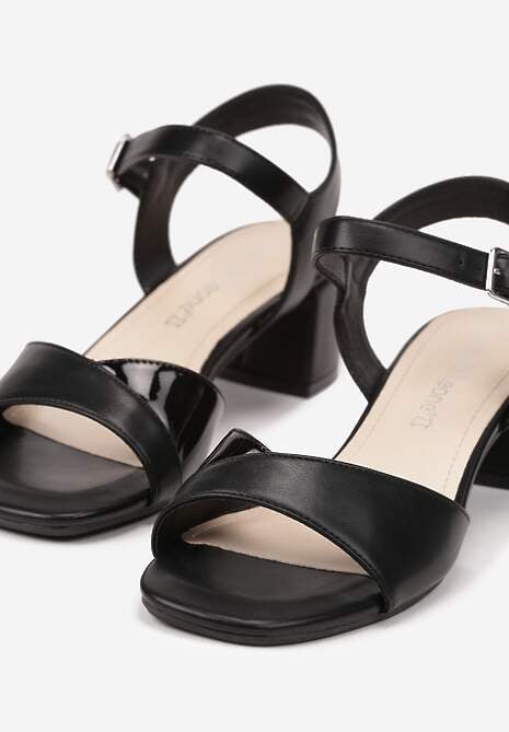 Czarne Sandały na Słupku z Wkładką ze Skóry Naturalnej Lirase