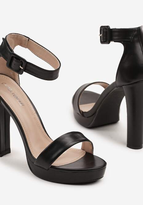 Czarne Sandały na Słupku w Klasycznym Stylu Odeline