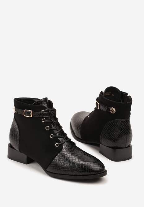 Czarne Botki Vices ze Wstawkami Imitującymi Skórę Węża i Sprzączką Gelrina