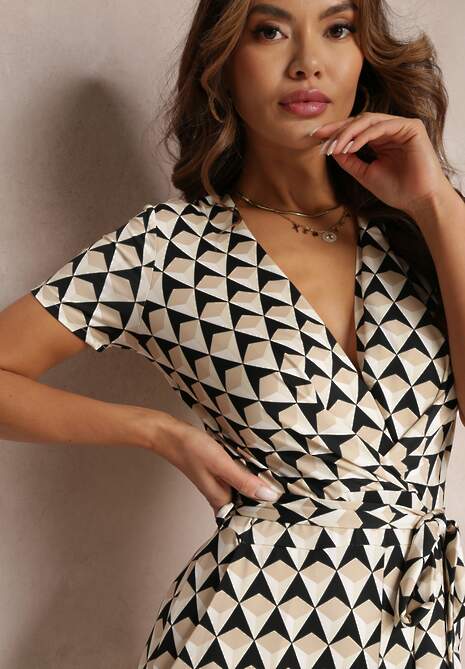 Beżowy Kopertowy Kombinezon z Krótkim Rękawem i Długimi Nogawkami Avrey