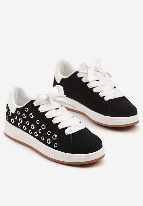 Czarne Sneakersy z Ozdobnymi Nitami Feloriela