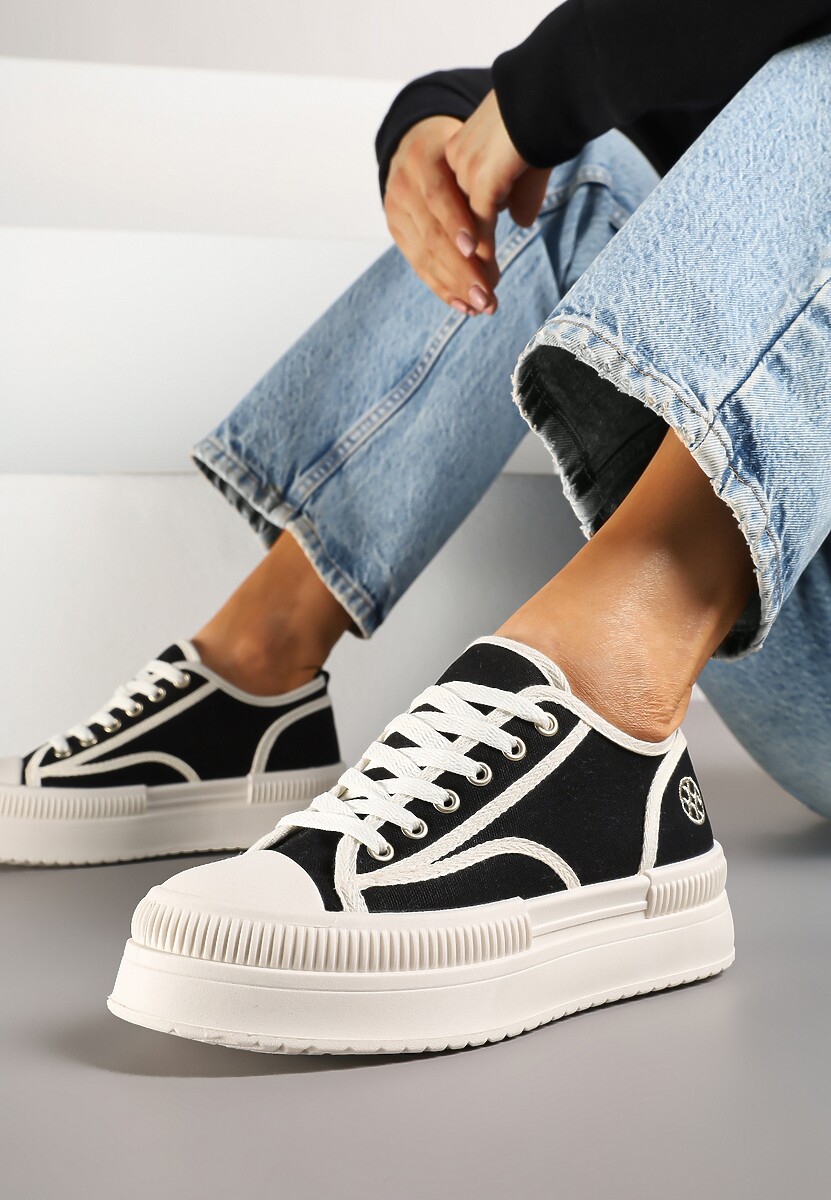 Różowe Trampki na Platformie z Metaliczną Ozdobą Afleeria