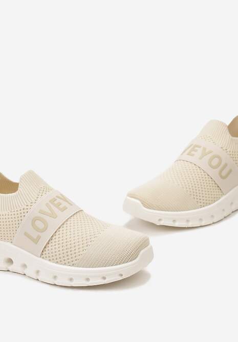 Beżowe Buty Sportowe z Napisem LOVE i Elastyczną Cholewką Alaissa