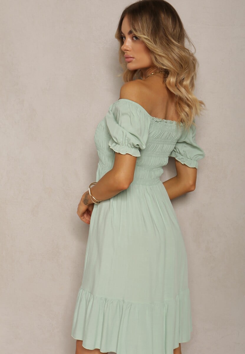 Zielona Bawełniana Sukienka o Rozkloszowanym Kroju z Gumką przy Dekolcie Moridia