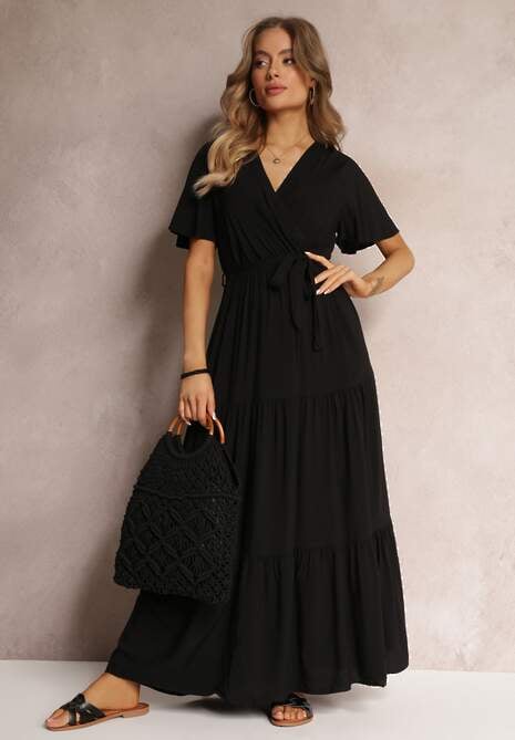 Czarna Rozkloszowana Sukienka z Wiązanym Paskiem Adotine