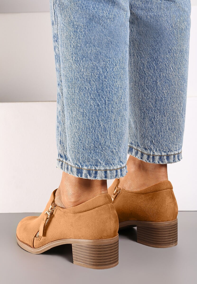 Brązowe Półbuty na Słupku z Niską Cholewką Ozdobioną Suwakiem Ansolee