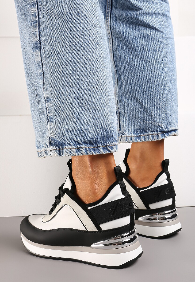 Czarno-Białe Sneakersy z Metaliczną Wstawką i Ozdobnym Napisem na Ukrytym Koturnie Alivewna