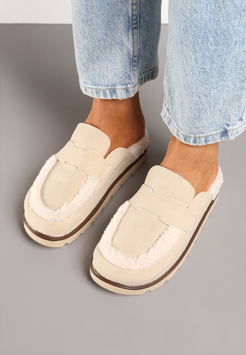 Beżowe Klapki na Platformie Ozdobione Paskiem i Futerkiem w Stylu Baranka Islinna