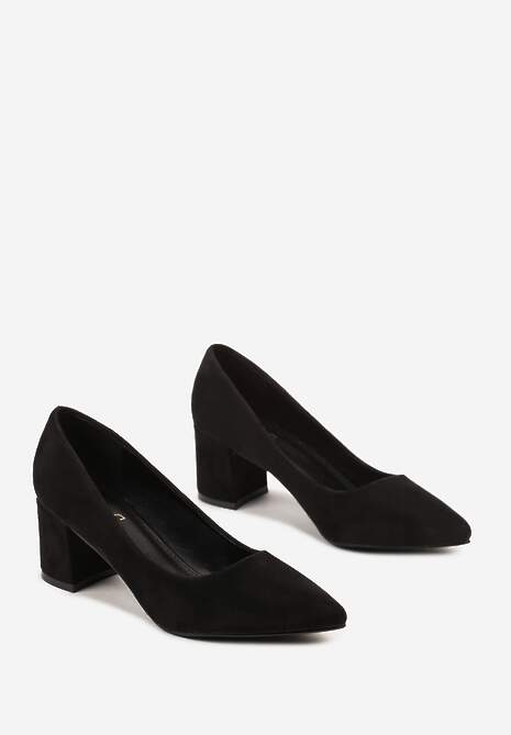 Czarne Czółenka z Ekozamszu na Niewysokim Słupku Lelalla