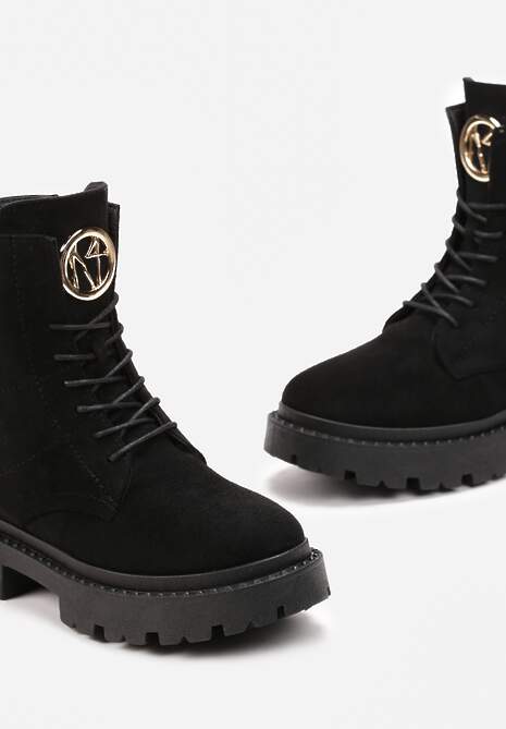 Czarne Botki z Imitacji Zamszu na Płaskiej Podeszwie z Przeszyciami i Logo Sylvara