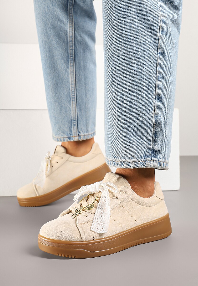 Beżowe Sneakersy na Niskiej Platformie z Aplikacjami i Kokardkami Divienne