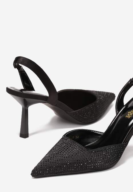 Czarne Sandały Corsana