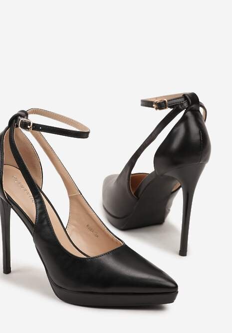 Czarne Wycięte Szpilki ze Szpiczastym Noskiem i Paskiem z Klamerką przy Kostce Atteona