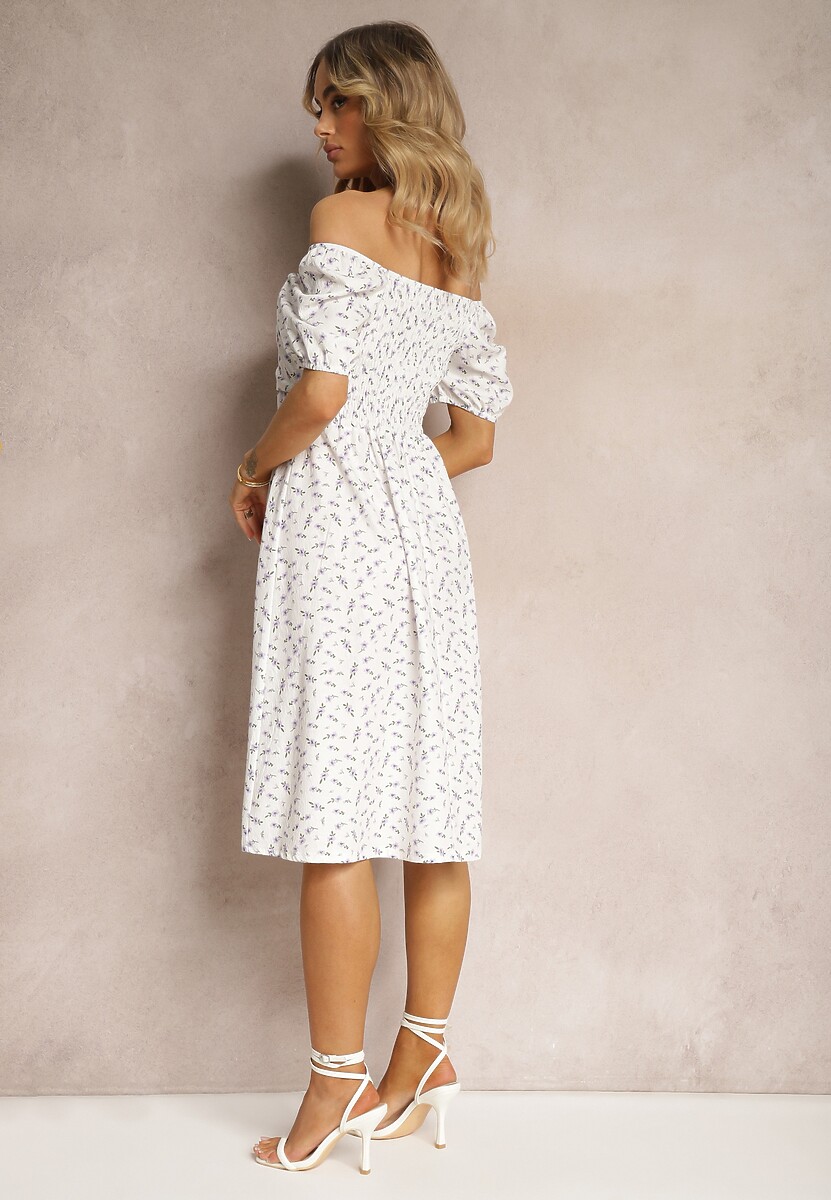 Biało-Fioletowa Kwiecista Sukienka z Marszczeniem przy Dekolcie i Gumką w Talii Fripia