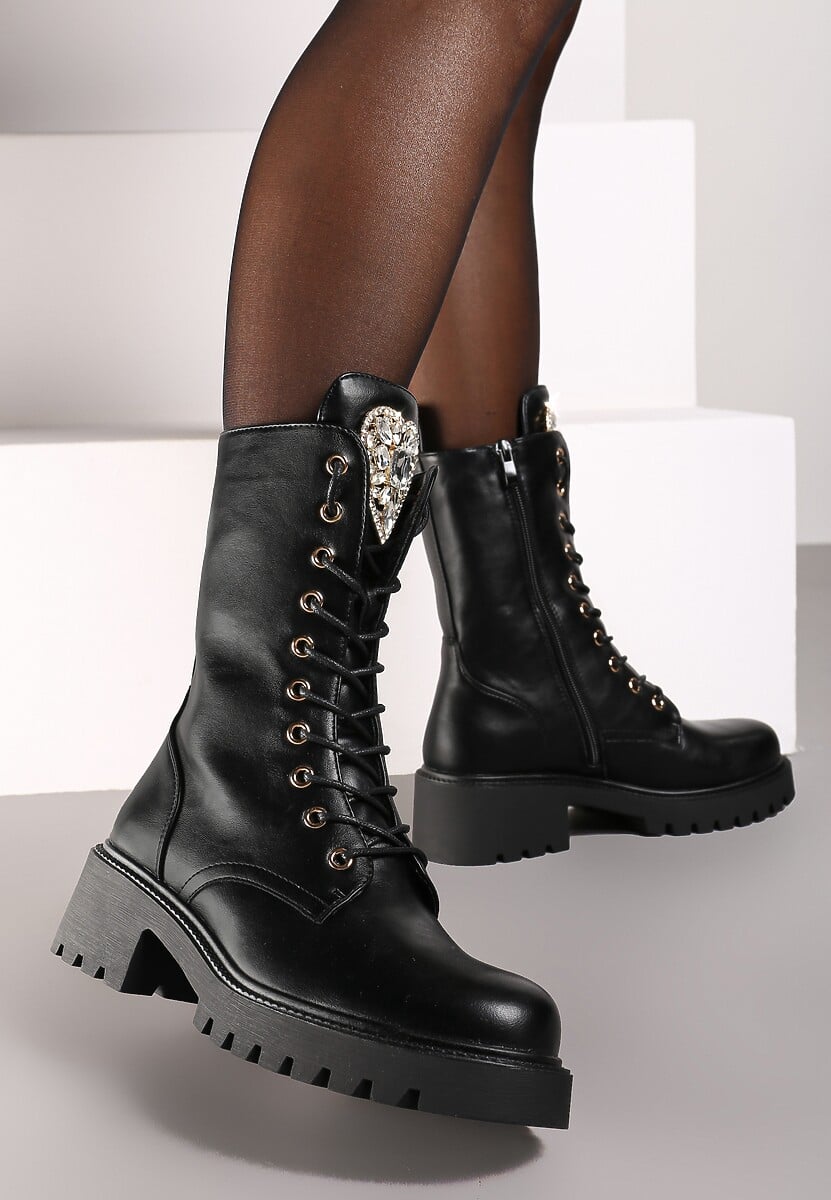 Czarne Botki Workery z Serduszkiem z Błyszczących Cyrkonii Fessalia