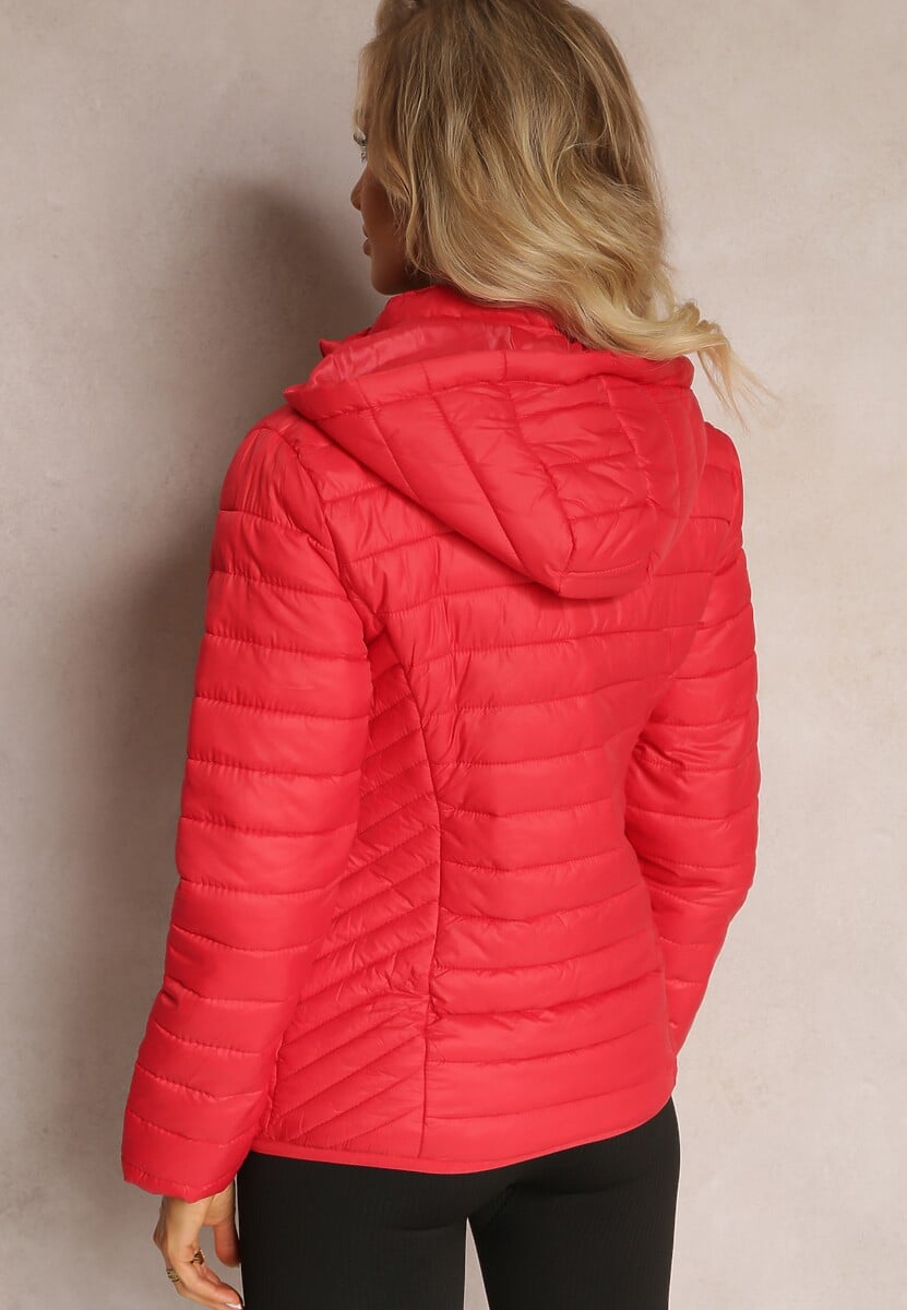 Czerwona Pikowana Kurtka z Odpinanym Kapturem Sissata