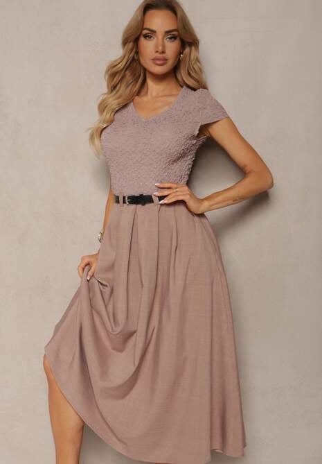 Ciemnobeżowa Sukienka o Rozkloszowanym Kroju z Krótkim Rękawem i Paskiem z Ekoskóry Frinna