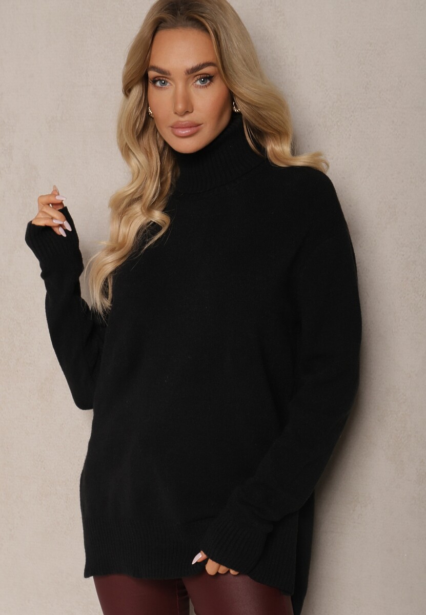 Czarny Asymetryczny Golf o Klasycznym Kroju z Długim Rękawem Serattia