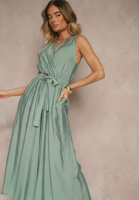 Zielony Kombinezon Taliowany z Wiskozą Ozdobiony Paskiem Evintria