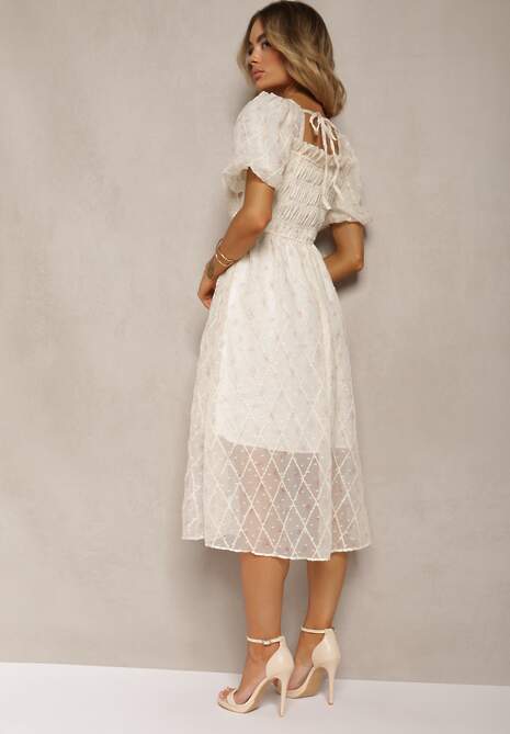 Beżowo-Różowa Sukienka z Marszczonym Dekoltem o Rozkloszowanym Kroju z Bufiastymi Rękawami Vikirrena