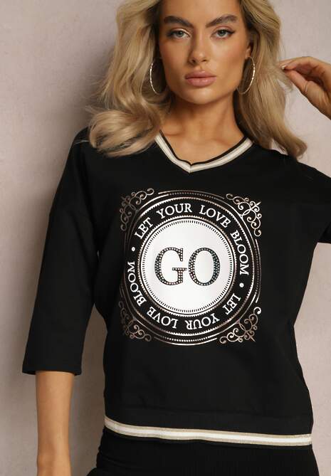 Czarna Bluzka Ozdobiona Nadrukiem z Cyrkoniami i Rękawem 3/4 Vodila