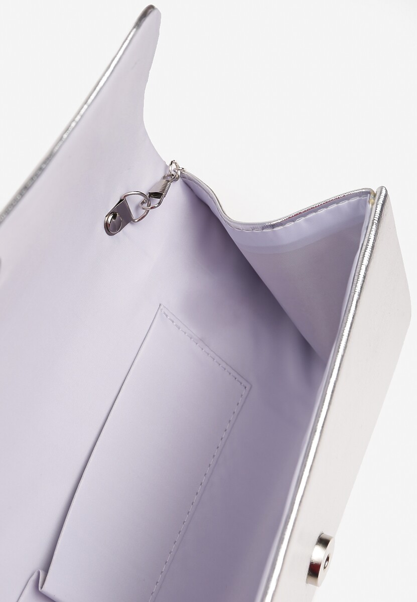 Srebrna Metaliczna Torebka Kopertówka z Łańcuszkiem i Asymetryczną Klapą Floreve