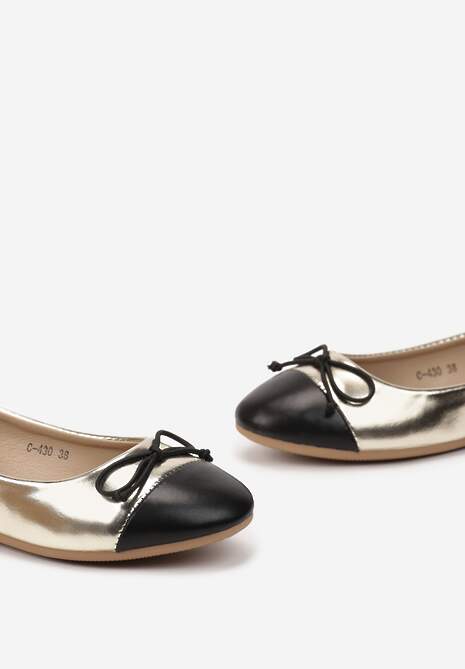 Złote Balerinki z Ozdobną Kokardką i Kontrastowym Noskiem Sanahia