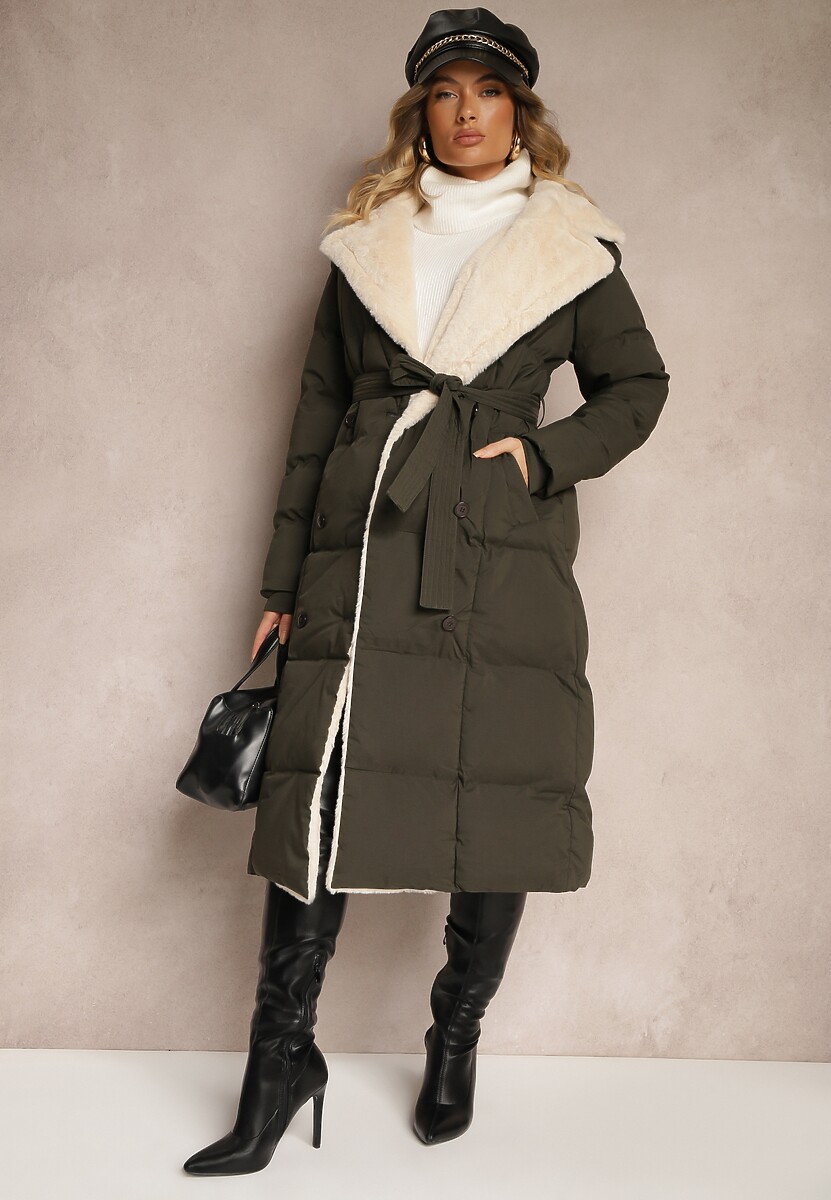 Ciemnozielona Dwurzędowa Kurtka z Pikowanym Przeszyciem i Paskiem Zdobiona Futrzanym Kołnierzem Miririna