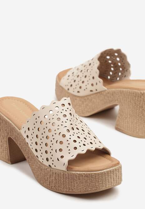 Beżowe Klapki na Słupku i Platformie z Ażurową Cholewką Fovianne