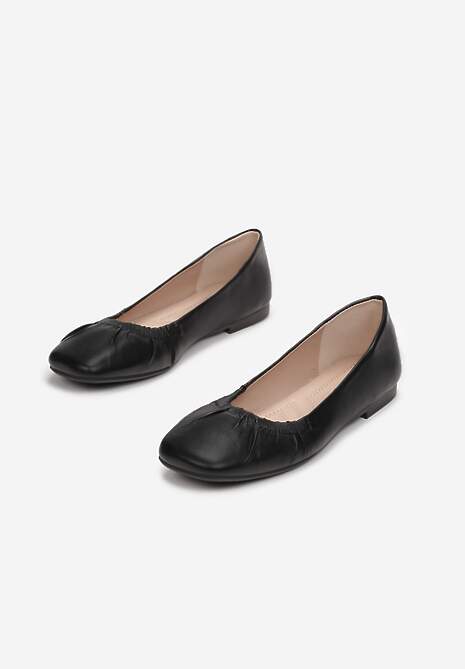 Czarne Balerinki Nemesise