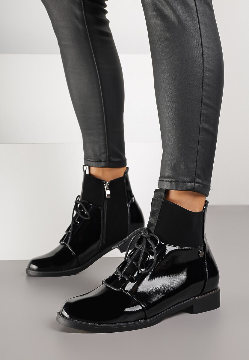 Czarne Botki Vices Lakierowane ze Sznurowaną Cholewką i Elastycznymi Panelami Flilera