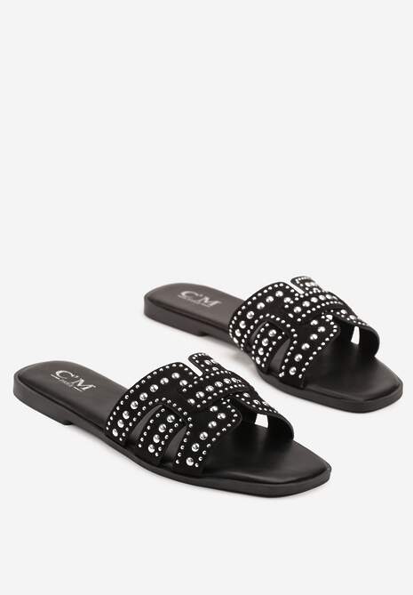 Czarne Klapki na Płaskiej Podeszwie z Cholewką Zdobioną Nitami Redolinae