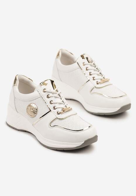 Białe Sneakersy Ozdobione Metalicznymi Aplikacjami Hellevia