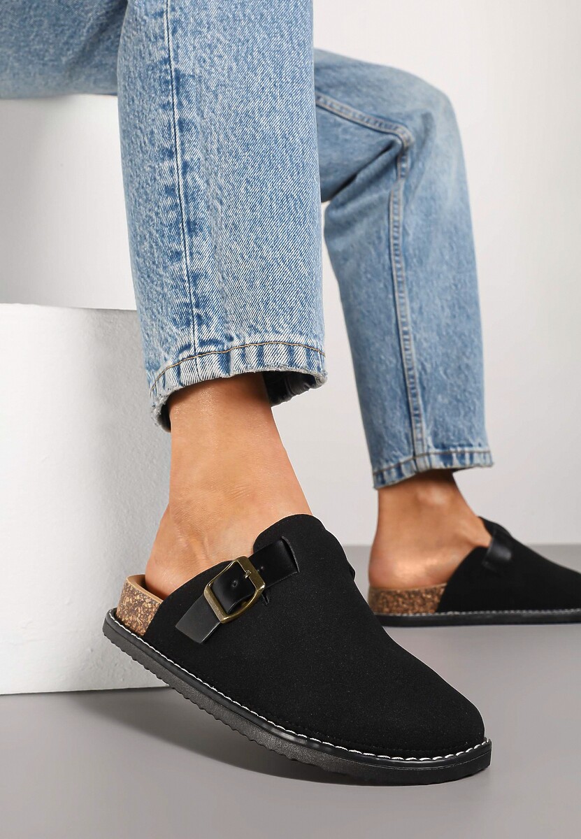 Ciemnobeżowe Klapki Typu Chodaki z Paskiem ze Sprzączką Aleritea