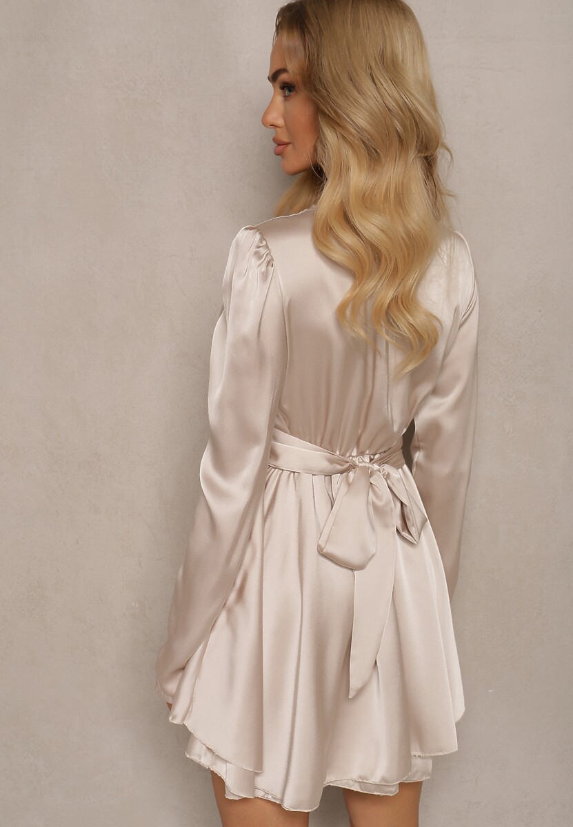 Beżowa Satynowa Sukienka Mini z Falbankami i Paskiem z Tyłu w Talii Catriona