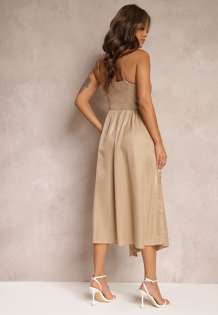 Beżowa Rozkloszowana Sukienka Maxi z Asymetrycznym Dołem Chelsene