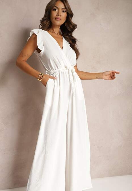 Biały Koktajlowy Kombinezon Wiązany Paskiem Wykończony Falbankami przy Ramionach Vimaseni