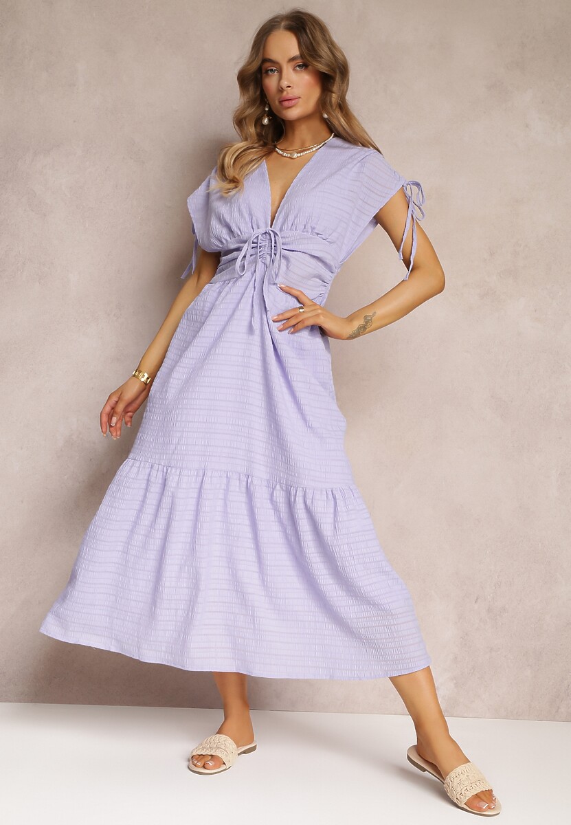 Fioletowa Sukienka Rozkloszowana z Trójkątnym Dekoltem Thamefa