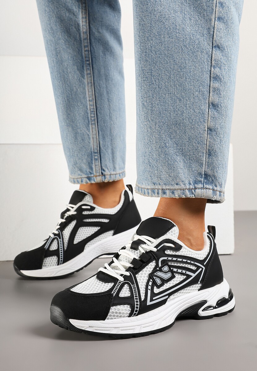 Czarne Sneakersy Ozdobione Geometrycznym Motywem Tasoti