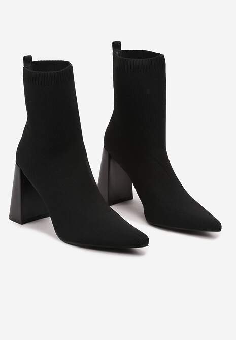 Czarne Wsuwane Botki na Stożku z Dopasowaną Cholewką Lerinelle