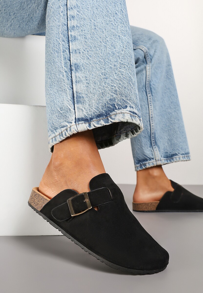 Zielone Klapki Chodaki Ozdobione Paskami z Klamrami Silamia