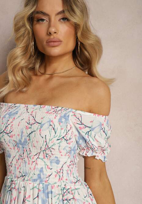 Biało-Niebieska Kwiecista Sukienka o Rozkloszowanym Kroju z Marszczoną Górą Eliseria