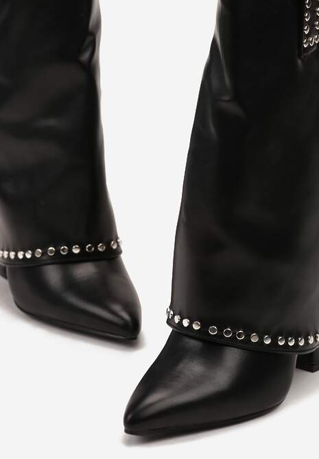 Czarne Botki na Słupku Ozdobione Nitami i Wywiniętą Cholewką Lorelianna