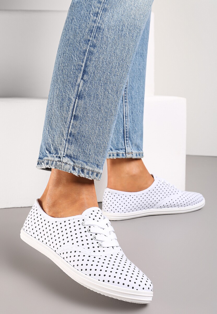 Czarne Klasyczne Sznurowane Tenisówki na Płaskiej Podeszwie Efona